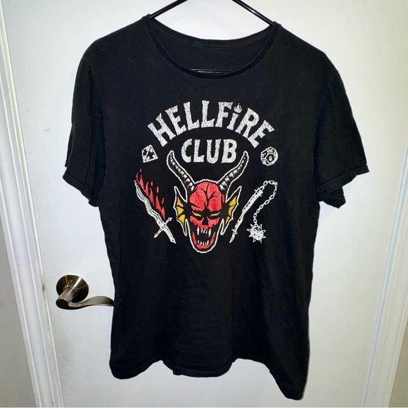 Stranger Things Hellfire Club Graphic T-Shirt - Picture 1 of 4